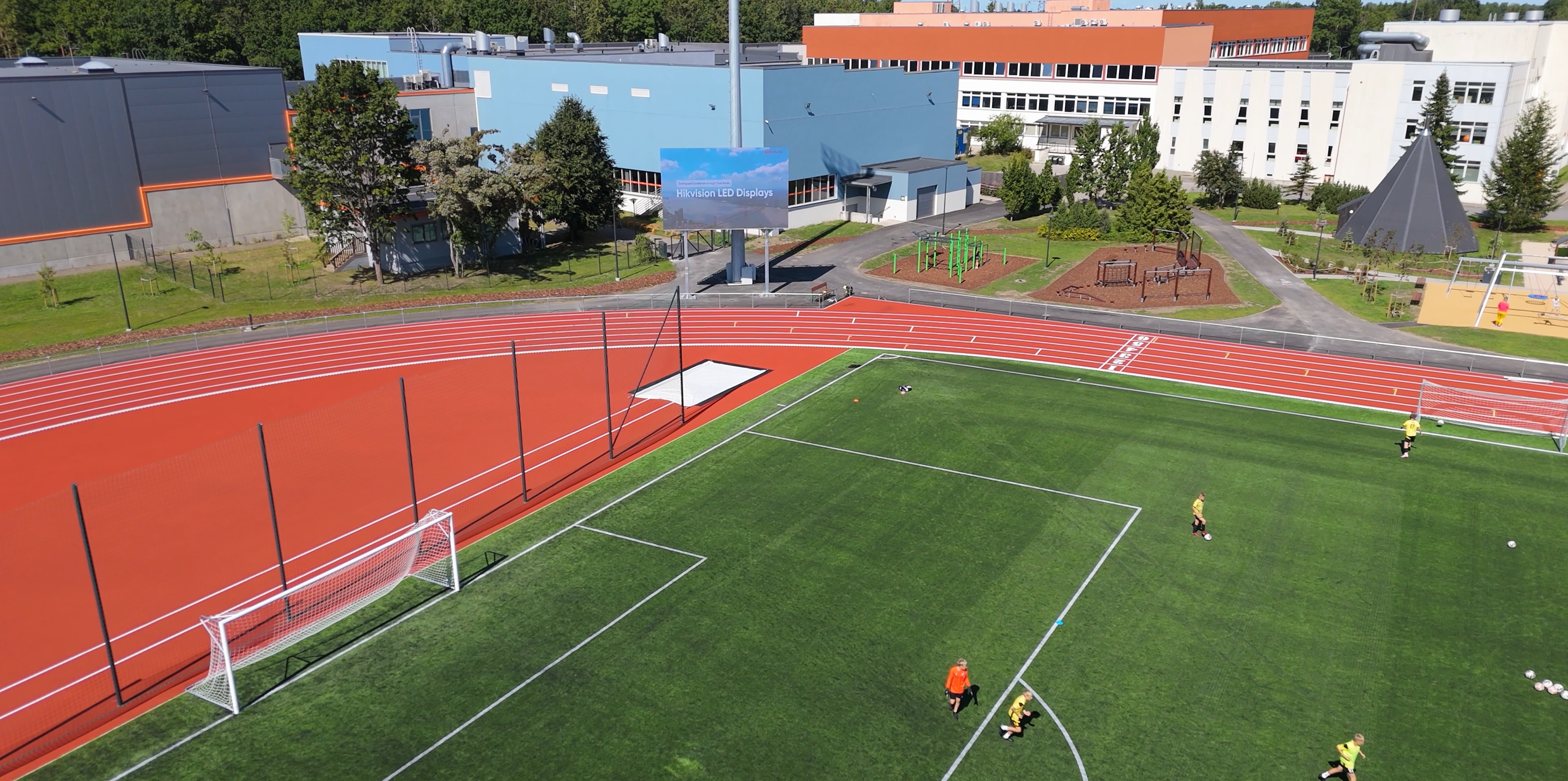 „Jüri“ stadiono lauko ekranas